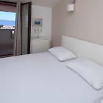 Villa Makarana Apartments